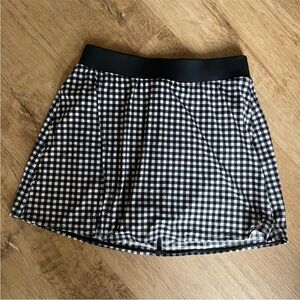 ALO Yoga Black and White Checkered Skirt
